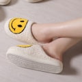 Miniatyrbillede 2 af 3: Smilende ansigts hjemmesko varme hyggelige skummesko fuzzy slides med blødt memory foam komfort bomuld slip on varme hjemmesko（5.5-6）