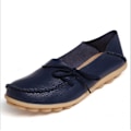 Miniatyrbild 1 av 5: Damloafers - Casuala slip-on loafers i läder för kvinnor - Bekväma körsko för utomhuspromenader - Mörkblå (storlek 41)