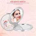 Miniatyrbillede 7 af 10: Retro Style Mini Makeup Spejl Kvinder Bærbare Runde Dobbeltsidet Foldbar Lommespejl