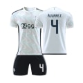Miniatyrbilde 1 av 2: 23/24 Ajax bortebarnedrakt 4 ALVAREZ barnstorlekar26