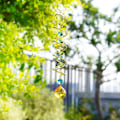 Miniatyrbillede 7 af 9: WJ123Glass Gazing Ball Spiral Tail Krystal Dekorativ Vindmølle Solfanger, 17.7in Regnbue Maker Dobbelt-Spiral Med Gul Krystal Yellow Ball Drop Prism