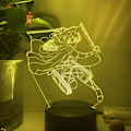 Miniatyrbild 3 av 6: 3D-lampa LED Anime nattlampa Present till sovrumsdekorationsutredningsgrupp Kapten Illusion Ljus Sensor 16 Färg --- Svart säte