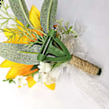 Miniatyrbilde 2 av 3: Kunstig solsikke håndleddsblomst og sett for brudgom brudepike bryllupsdekor