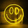 Miniatyrbild 3 av 3: Smile Face Neon Skylt Led Neon Ljus Väggdekor Smiley Face Ljus Upp Skyltar Usb Drivna Gula Neon Skyltar För Sovrum Barnrum Bröllopsfest Dekoration