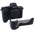 Miniatyrbillede 1 af 5: PU Læder Kamera Bund Etui Beskyttende Halv Krops Cover til Sony A7M4/A1/A7S III/A7S3/A7R5 Black