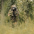 Pikkukuva 5 / 5: Aikuisten 3D-lehtikuvioinen naamiointiasu, metsästyspuku ulkopeleihin, metsänaamiointitakki ja -housut, kevyet varusteet, sopiva