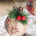Miniatyrbilde 2 av 5: 9 Stykker Julekuler Julekuler Skumpynt Juletrekuler Hengende Kuler Med Kongler Og Bær For Juletre Gran D
