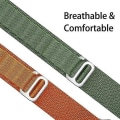 Pikkukuva 2 / 3: Alpine Loop -urheilunauha Apple Watch Ultra 49 mm:lle, sarjat 8, 7, 6 ja SE orange 38 to 41mm