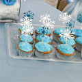 Pikkukuva 5 / 5: Frozen Kakunkoristeet, 20 kpl Lumihiutale Cupcake Koriste, Hyvää Syntymäpäivää Kakunkoristesetti, Hopea ja Sininen Syntymäpäiväkakun Koriste