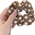 Pikkukuva 3 / 4: Leopardikuvioiset hiusdonitsit, eläinkuvioiset donitsit, 3 kpl poninhäntäpidikkeitä Brown  White dot