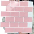 Pikkukuva 3 / 4: 10 kpl, vaaleanpunaiset metrolaattatarrat, itseliimautuva taustalevy keittiöön ja kylpyhuoneeseen, 3D-tiilivinyylitapetti, 30,5 x 30,5 cm