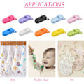 Miniatyrbilde 4 av 5: 50 stk. smokkeklyper for barn 2,5*4 cm, klyper for å feste babysmokk, plastpinsett, 10 farger, smekkeklyper for baby