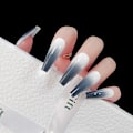 Miniatyrbild 2 av 5: Gradient nagelplåster, moderiktiga och vackra, grå