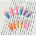 Miniatyrbilde 3 av 7: 24 stk Gradient Farger Regnbue Barn Falske Negl Pre-lim