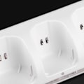 Pikkukuva 1 / 8: Valkoinen 4-in-1 latausasema laturi 4 kpl 2800mAh akkua Wii / Wii U -kaukosäätimiin 2800mAh akku