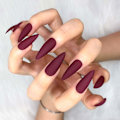 Miniatyrbillede 4 af 6: 24 stk. Falske Negle Matte Ren Farve Medium Lange Stiletto Mandel Tryk på Negle Falske Spidser Kunstige Finger Manicure til Kvinder og Piger (Sort)