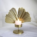 Miniatyrbild 3 av 5: Unik ljusstake i bladform med guld bas för heminredning