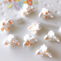 Miniatyrbild 5 av 5: Simulerade popcorn-berlocker i harts, popcorn-dekorationer i harts för smycken