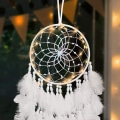 Miniatyrbillede 6 af 6: LED Drømmekatcher Væghængning Hvid Fjer Perle Boho Vævet Kunst
