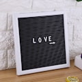 Miniatyrbild 6 av 8: Utbytbar Bokstavstavla, Plastmaterial Svart-vit Matchande Mångsidig Dekoration för Sovrum Vardagsrum Veranda, Inkluderar Gör-det-själv-bokstäver
