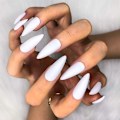 Miniatyrbillede 2 af 4: 24 stk. Falske Negle Matte Ren Farve Medium Lange Stiletto Mandel Tryk på Negle Falske Spidser Kunstige Finger Manicure til Kvinder og Piger (Sort)