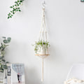 Miniatyrbild 4 av 4: Macrame växt hängare - Inomhus hängande planter hylla - Dekorativ blomkruka hållare - Heminredning för suckulenter, kaktusar
