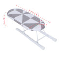 Miniatyrbillede 4 af 8: Miniblændebord Foldbar Ærme Manschetter Kraver Strygebræt til Hjemme Rejse Brug Mode Kvadratisk Gitter