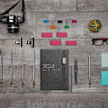 Miniatyrbillede 5 af 6: 2024 Notesbog A5 Planner - 365 Dages Planner, Helligdage, Kontakter