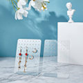 Miniatyrbild 6 av 7: Elegant Örhängesdisplay, Stilren Örhängespresentation Transparent Plexiglas Lutande Baksida Design, Personlig Örhängesorganisatör För Hem Eller Butik (Set