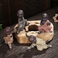 Miniatyrbild 4 av 5: Mini Moine Ornements Statue De Bouddha Kung Fu Thé Pet Zen Garden Plateau À Thé Figure Pour Kung Fu Plateau À Thé Voiture Décoration De Bureau