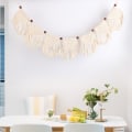 Miniatyrbild 3 av 8: Macrame vävd tofs vävd liten flagga hem väggdekoration -  Ch