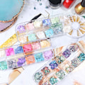 Pikkukuva 6 / 7: 12 Väriä Kynsikoriste Holografiset Glitter-Kuori Sekvenssit Iridescent Mermaid Flakes Tarra Manikyyri Kynsikoriste Tarvikkeet