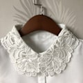 Miniatyrbilde 1 av 4: Dame falsk krage Avtakbar halv Brodert Utsøkt Stoff White