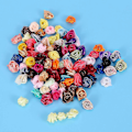 Miniatyrbillede 2 af 5: 500 stk. Mini Håndlavede Satinbånd Rosetter Stof Blomst Applikationer Til Bryllupsdekoration Håndværk Sy