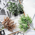Miniatyrbillede 5 af 5: 1 Bundt DIY Falsk Eukalyptus Ingen Visning Realistisk Frisk Blomsterarrangement Simulation Plante Boligindretning Light Brown