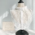 Miniatyrbilde 1 av 5: Dame falsk krage Avtakbar halv skjorte Blondekant Heklet Lace flower Model B White