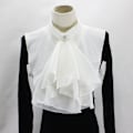 Pikkukuva 3 / 4: Naisten tekoviulus Irrotettava puolipaita Yliampuva sifonki White large towel hanging