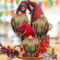 Miniatyrbild 4 av 5: Tomte pärlor och falska skägg 6st / set Faux Fur Dwarf Beard Wood Bead För Jul Plysch Tomte Docka Handgjorda DIY Hög kvalitet Mörkgrå