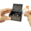 Miniatyrbild 3 av 5: Kan inte låta bli att bli kär i trämusikbox, antika graverade trämålboxar presenter till älskare, pojkvän, flickvän, make, fru (handvev)
