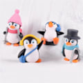 Miniatyrbillede 3 af 5: 1 sæt / 4 stk. Vinter pingvinformet dekor mini figur hjem jul dekoration harpiks håndværk hjem ornamenter