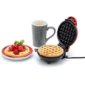 Pikkukuva 1 / 4: Mini-vaffelrauta, vafleita, vaflera