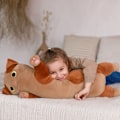 Pikkukuva 2 / 5: Pehmopesä - WP MERCHANDISE - Kitty huggy - 77 cm - Monivärinen - Konepestävä 30°C:ssa