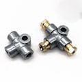 Miniatyrbillede 4 af 5: Hydraulisk bremse tee-stik 3-vejs til T-stykke tee-bremserør med 3 hanmøtrikker Silver