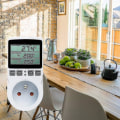 Miniatyrbillede 4 af 5: Digital temperaturregulator, varmekøling termostatstik Lcd temperaturregulator, 230v til drivhusbedriftens temperaturkontrol -ys