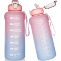 Pikkukuva 1 / 5: 2 litran urheilullinen vesipullo oljella ja motivoivalla aikamerkinnällä 2000 ml:n suuri vesipullo koripalloon, kuntoiluun, kuntosalille, patikointiin, matkustamiseen