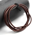 Miniatyrbillede 3 af 5: 4mm Ægte Rundt Læder Bagagetov Thong Snøre DIY Armbåndsfund Rope Fletning Snøre Multifunktionel Manuel Tilbehør Til Taske Smykkefremstilling