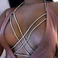 Miniatyrbilde 2 av 5: Rhinestone Bikinitopp-Kjede Gull Glitrende Brystkjede Krystall Nattklubb Bryst Kroppskjede Smykker