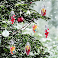 Miniatyrbild 3 av 5: Julgranspynt i Klar Plast, Lökform, Julpynt, Plastjulpynt för Jul