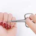 Miniatyrbild 6 av 6: Nagelbandsax - Extra Fina och Extra Vassa Professionella Nagelbandssaxar