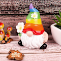 Miniatyrbillede 2 af 2: Havefigur af Resin i Regnbuefarver til Haven, Ansigtsløs Dukkefigur i Miniature